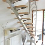 Escalier 1/4 tournant inox brossé et hêtre