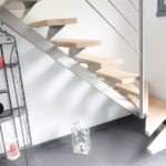 Escalier limon inox brossé et marches chêne