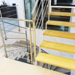 escalier-blanc-crémaillère-1
