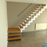 escalier-blanc-double-crémaillère-marches-chêne-03-min