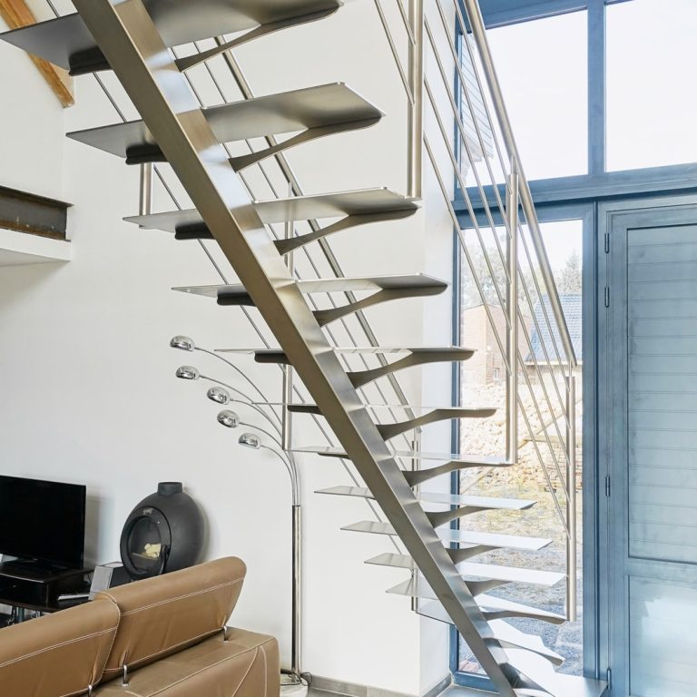 Escalier inox brossé droit