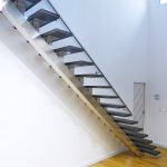 escalier-inox-brossé-et-wengé-3