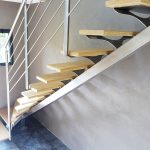 escalier-inox-et-marches-chêne-5