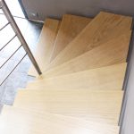 escalier-inox-et-marches-chêne-8