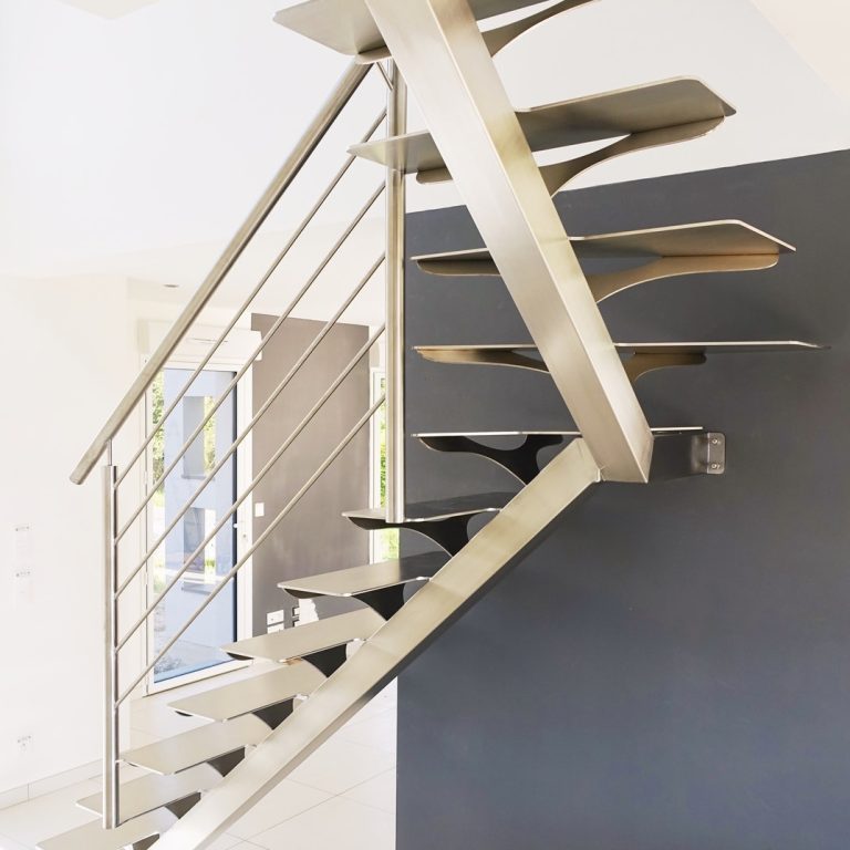 Escalier inox quart-tournant