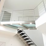 passerelle-inox-et-verre-opalin-04-min