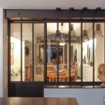Verrière industrielle et porte coulissante en acier